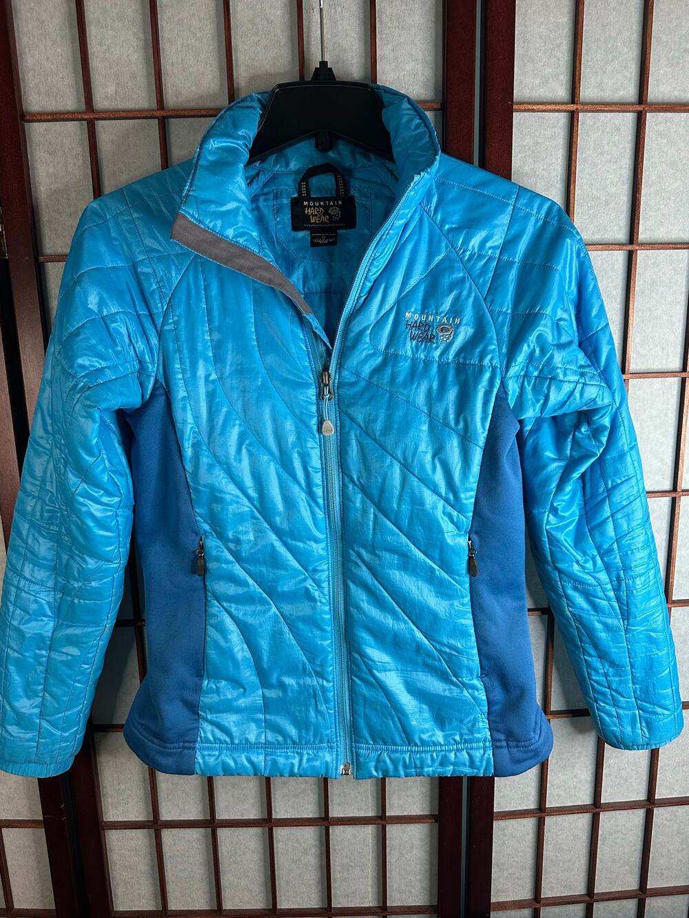 Mountain Hardwear Zonal Stretch Panel Zip Quilt Insulated Jacket in blue